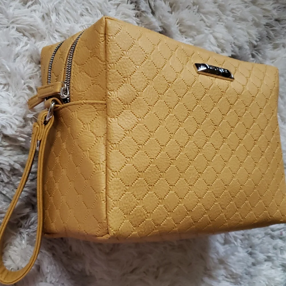 Steve Madden Large Double Zip Cosmetic Case Bag NWT